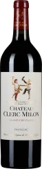 Die Weinflasche hat ein elegantes, dunkelrotes Etikett am Hals und zeigt unten zwei tanzende Figuren auf einem weißen Hauptetikett. Die Flasche selbst ist dunkel und spiegelt Licht, was auf einen hochwertigen Rotwein hindeutet.