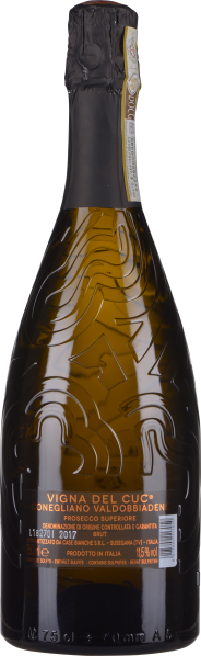 Transparente Weinflasche mit geprägtem Design und schwarzem, folienversiegeltem Hals.