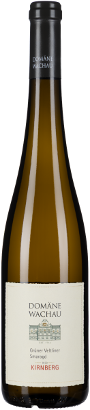 Braune Weinflasche mit schwarzem Hals und elegantem Etikett.