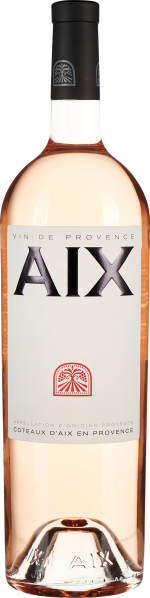 Eine schlanke Weinflasche mit zart roséfarbenem Inhalt. Das Etikett ist überwiegend weiß mit schwarzem und rotem Druck, darunter ein markantes Logo. Der Flaschenhals ist dunkel und schlicht gestaltet.