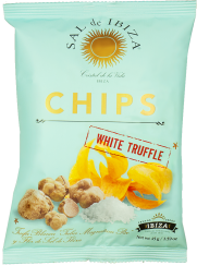 Verpackung von Chips in einem sanften Türkis. Oberhalb ein stilisiertes Sonnensymbol, darunter der Schriftzug "CHIPS" in großer, goldener Schrift. Bild einer Ansammlung von weißen Trüffeln und Salz vor leuchtend gelben Chips.