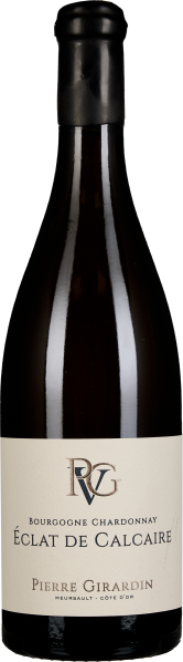 Braune Weinflasche mit schlichtem cremefarbenem Etikett und schwarzem Verschluss.