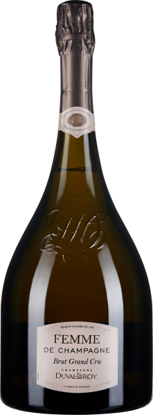 Große Champagnerflasche mit eleganter dunkelgrüner Glasflasche und schwarzer, glänzender Folienkapsel.