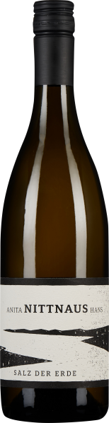 Die Weinflasche hat ein elegantes, minimalistisches Design. Der Flaschenkörper ist braun, und sie hat einen schwarzen Schraubverschluss. Das Etikett ist in gedeckten Farben gehalten, mit einer grafischen Darstellung und schwarzer Schrift.