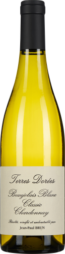 Die Weinflasche zeigt einen hellen, gelben Chardonnay mit einem eleganten Etikett in Cremefarbe und schwarzer Schrift. Der Flaschenhals ist von einer schwarzen Kapsel umhüllt.