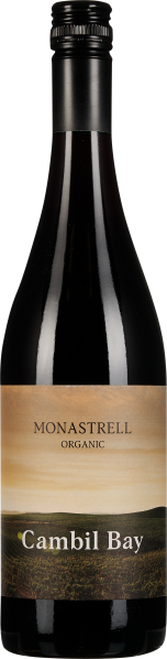 Eine Rotweinflasche mit einem schwarzen Schraubverschluss und einem Etikett, das einen hügeligen Weinanbau in sanften, erdigen Farbtönen zeigt.