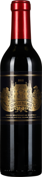 Flasche Rotwein mit schwarzem Etikett und goldenem, detaillierten Design eines Herrenhauses, versiegelt mit rotem Folienverschluss.