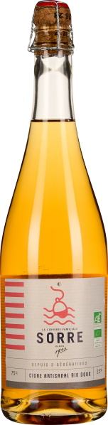 Goldene Cidre-Flasche mit Korkverschluss und Drahtbügel. Das Etikett zeigt ein minimalistisches Logo und klare Linien.