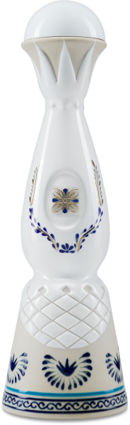 Weißes, kunstvoll gestaltetes Gefäß in Form einer eleganten Flasche mit blauen und goldenen floralen Verzierungen. Die Form weist eine geschwungene Silhouette mit strukturierten Mustern und einem breiten, dekorativen Fuß auf.
