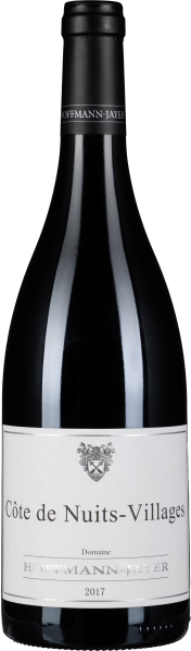 Dunkle Weinflasche mit schlichtem, elegantem Etikett und rotem Inhalt.