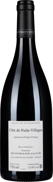 Schwarze Weinflasche mit schlichtem, elegantem Etikett.