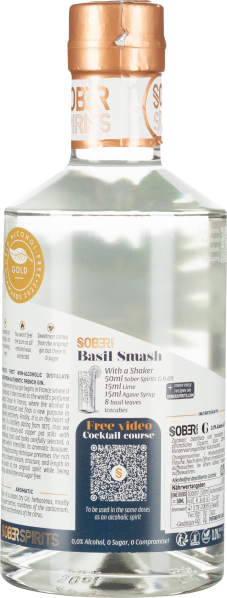 Durchsichtige Flasche mit kupferfarbenem Verschluss und Etiketten in Weiß mit Text.