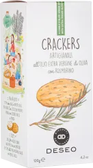 Weiße Verpackung mit gezeichneten Crackern und Rosmarinzweig. Illustrationen einer Picknickszene.