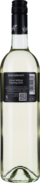 Grüne Weinflasche mit schlichtem Etikett und schwarzem Schraubverschluss.