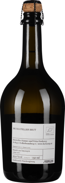 Braune Glasflasche mit Korkverschluss und schlichtem Etikett.