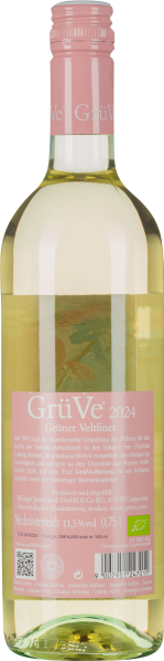 Klare Glasflasche mit blassgelbem Wein und rosa Etikett.