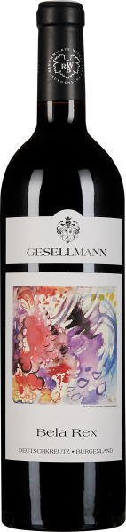 Dunkle Weinflasche mit einem kunstvollen Etikett in kräftigen Farben, das abstrakte Muster in Rot-, Lila- und Blautönen zeigt.