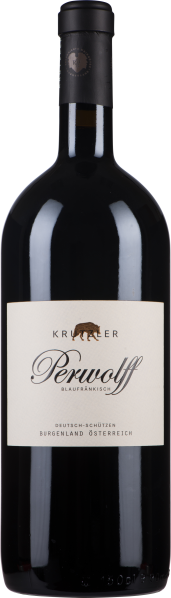 Dunkle Weinflasche mit schlichtem, cremefarbenem Etikett und schwarzem Verschluss; darauf ein stilisierter Bär und Schriftzüge in klassischer Serifenschrift.