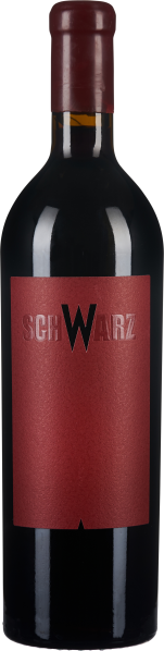 Weinflasche mit rotem Etikett, schlichte, elegante Gestaltung.