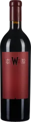 Weinflasche mit rotem Etikett, schlichte, elegante Gestaltung.