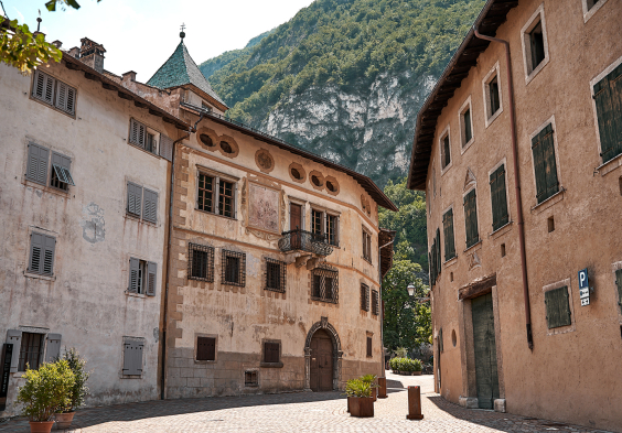 Lageder 2022 Strasse