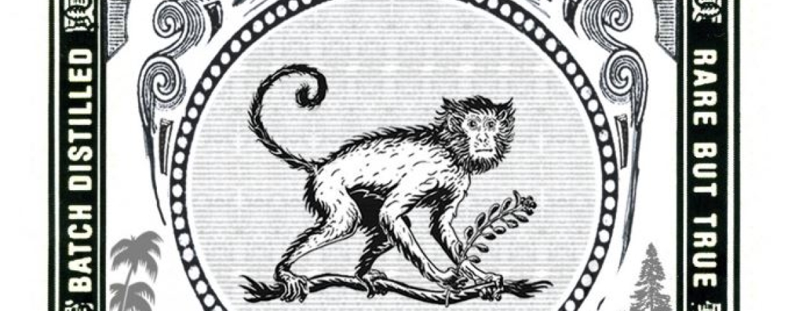 Schwarz-weiße Gin-Etikette mit Affenillustration und dekorativen Elementen.